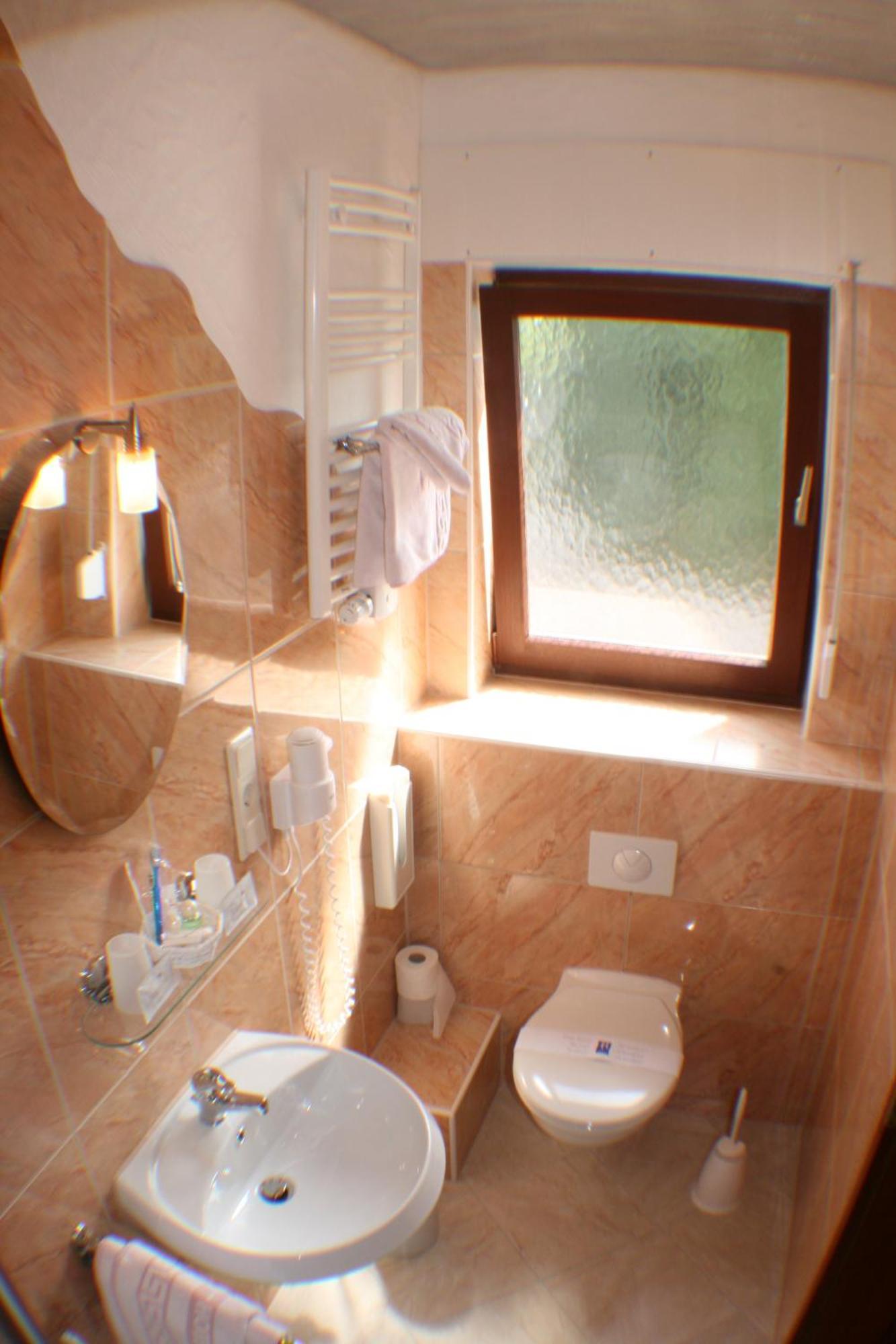 Hotel Geromont Plaidt Szoba fotó